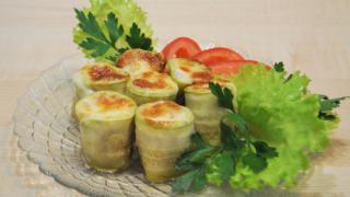 Рулетики из кабачков с мясом