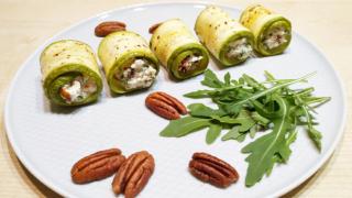Рулетики кабачковые с творожным сыром и вялеными помидорами