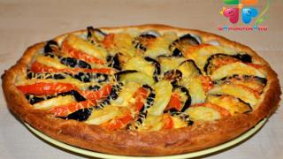 Сочный пирог с баклажанами и картошкой