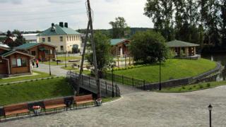 Базы отдыха и клубные отели в окрестностях Екатеринбурга. Часть 2: Раздолье, Шишки, Иволга, гора Ежовая