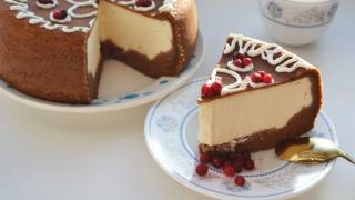 Шоколадный пирог с начинкой из творога в мультиварке