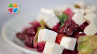 Легкий салат из фасоли с брынзой и свеклой