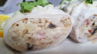 Фаршированные кальмары с цветной капустой, грибами и кус-кусом