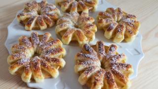 Яблоки в слоеном тесте - вкусный и простой десерт. Делаем вместе с детьми 