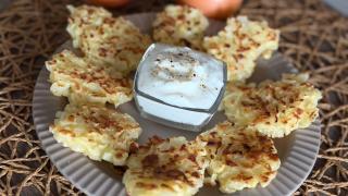 Луковые оладьи